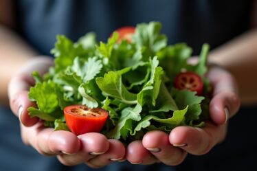 Une salade fraîche et légère pour sublimer vos accras de morue